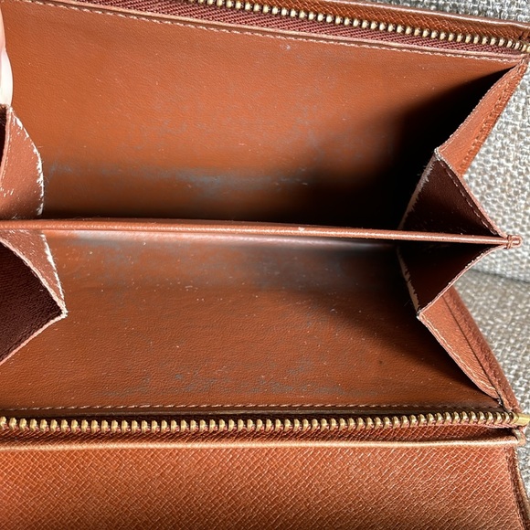 Louis Vuitton | Monogram Canvas Tressor Short Compact Wallet - Picture 13 of 16